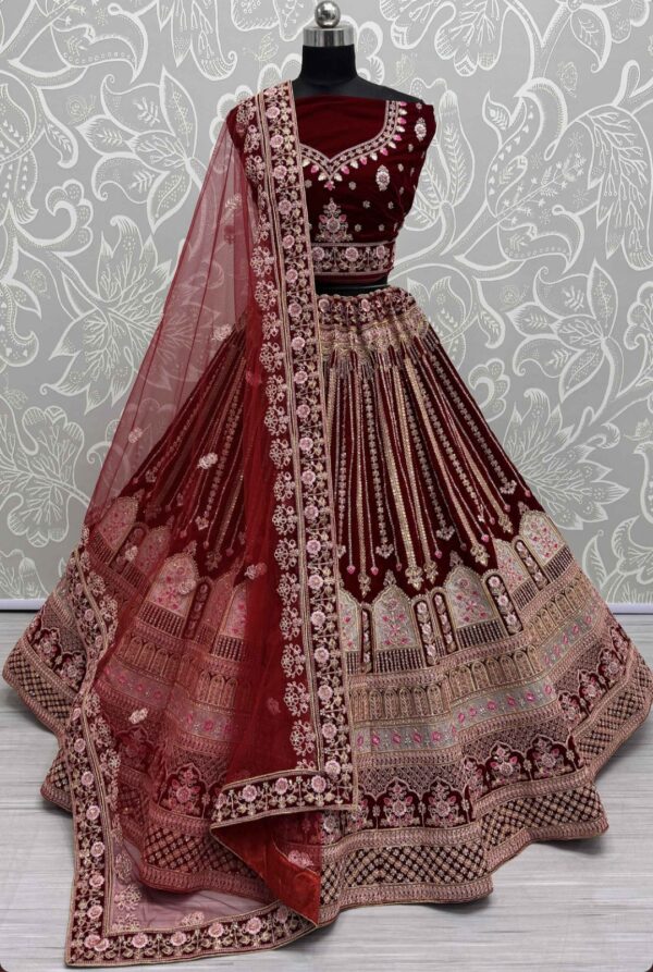 Elegant Red & Gold Salwar Suit For Bride 👰 - Image 2